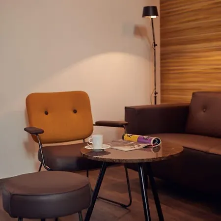 Otel Inntel Centre
