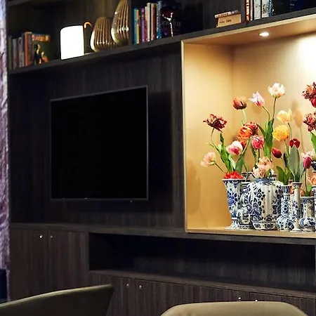 Отель Inntel Centre 4*