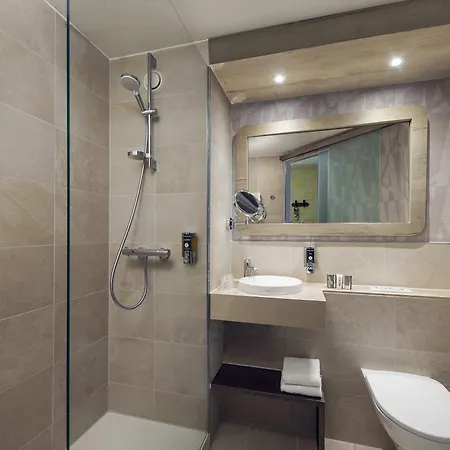 Inntel Centre 4*