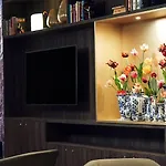 מלון Inntel Centre 4*